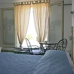 Oda ve Kahvaltı Nonnangela